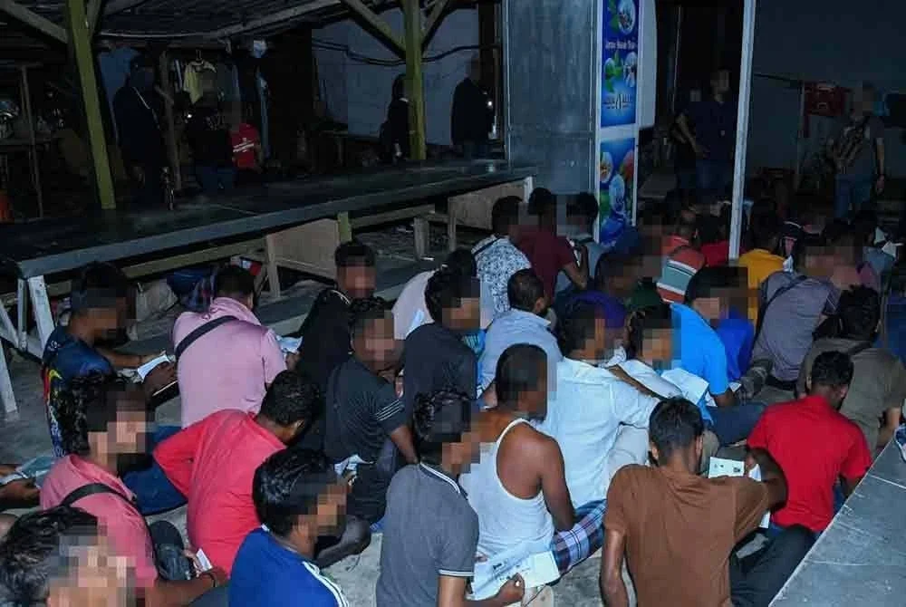 Operasi penguatkuasaan dilaksanakan JIM dalam usaha membanteras PATI. FOTO: JIM