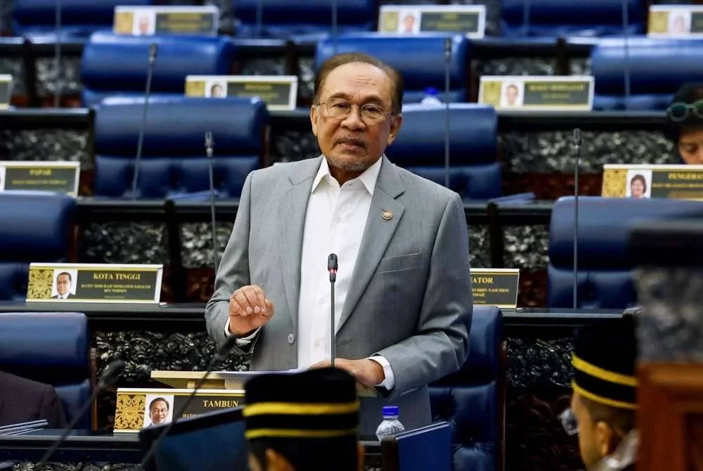 Perdana Menteri yang juga Menteri Kewangan Datuk Seri Anwar Ibrahim pada Mesyuarat Kedua, Penggal Keempat Parlimen ke-15, Persidangan Dewan Rakyat di Bangunan Parlimen hari ini. Foto Bernama