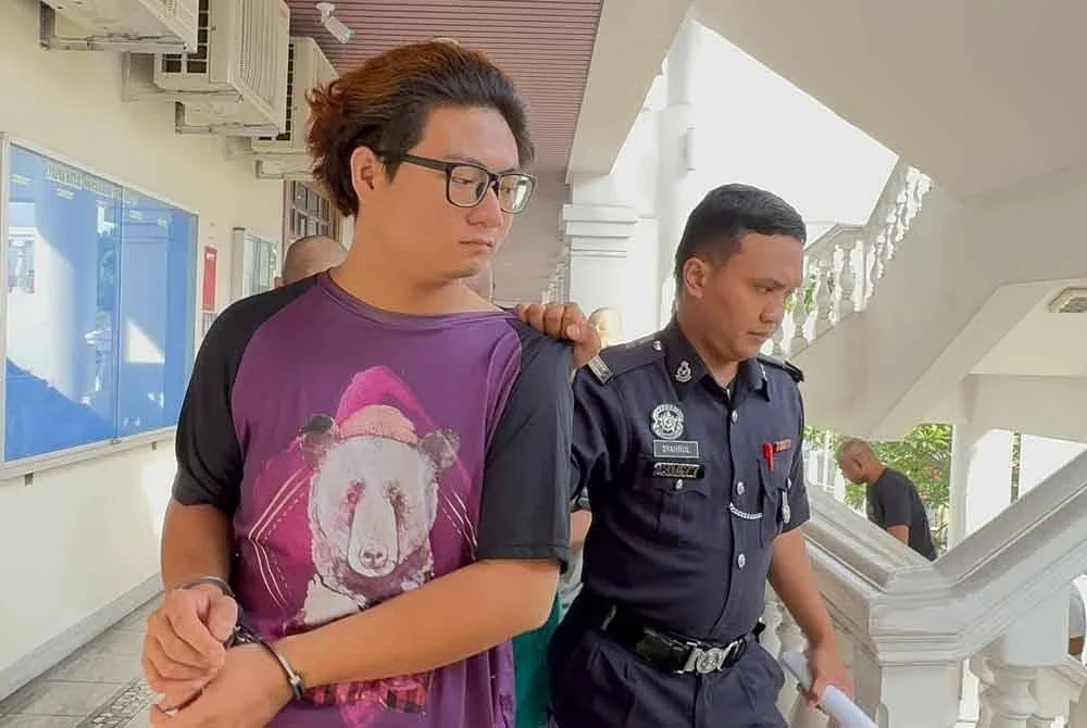 Tertuduh mengaku tidak bersalah terhadap pertuduhan amang seksual melibatkan seorang kanak-kanak warga Korea Selatan pada Julai lalu.