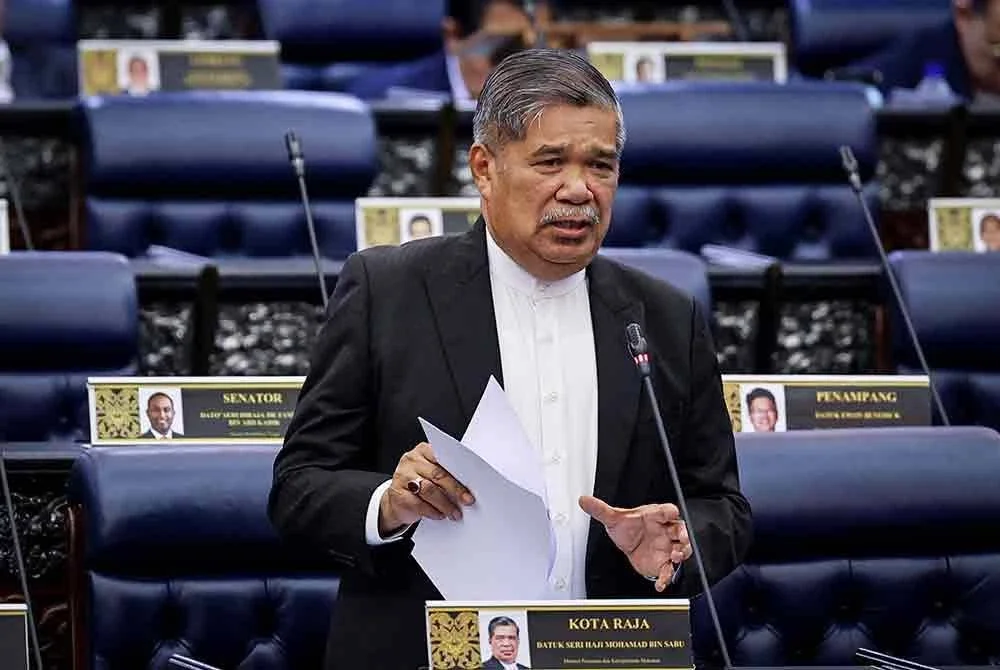 Mohamad ketika hadir pada Mesyuarat Kedua, Penggal Keempat Parlimen ke-15 Persidangan Dewan Rakyat di Bangunan Parlimen pada Rabu. Foto Bernama