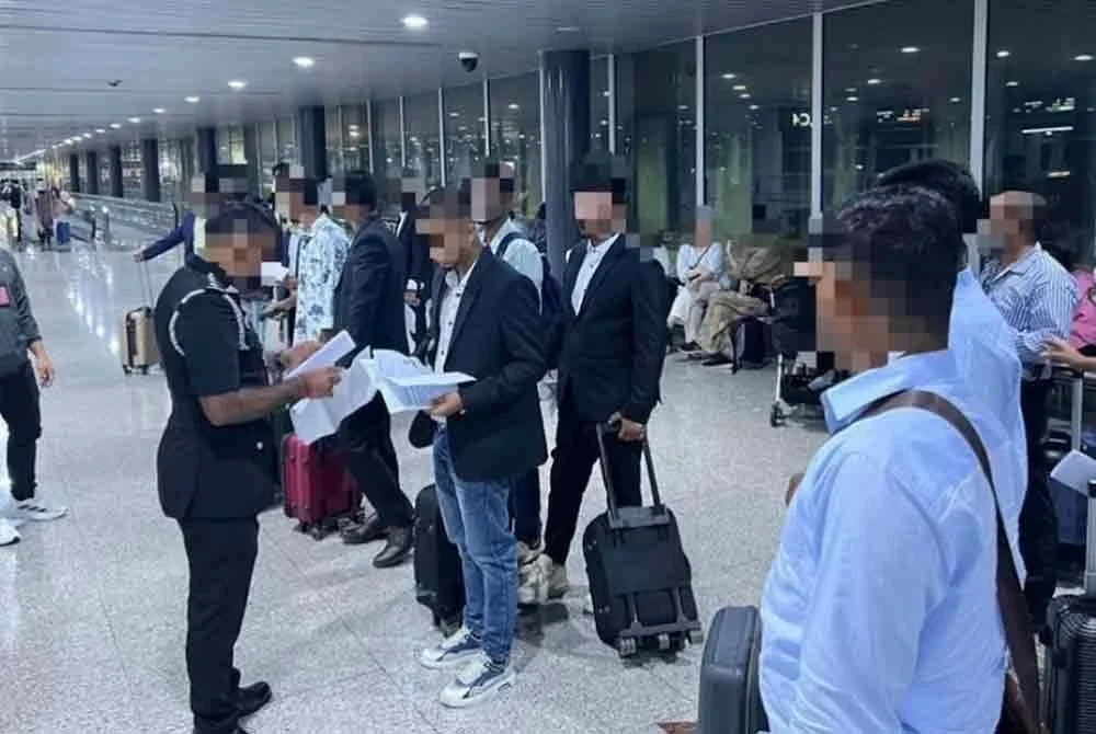 AKPS mengesan cubaan kemasukan 26 warga Bangladesh secara terancang di KLIA1 pada Selasa.