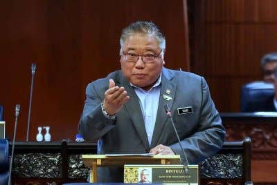 Datuk Seri Tiong King Sing. Foto fail Bernama