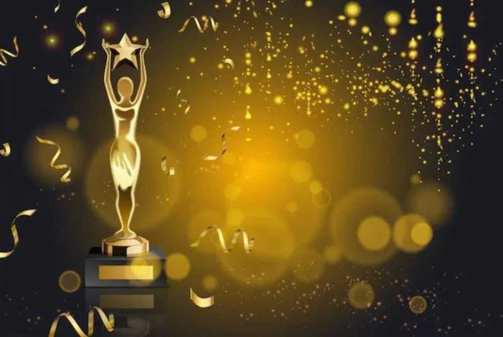 Ruang seni kini dilihat sudah menjadi medan sensasi bukan lagi platform apresiasi. Gambar hiasan