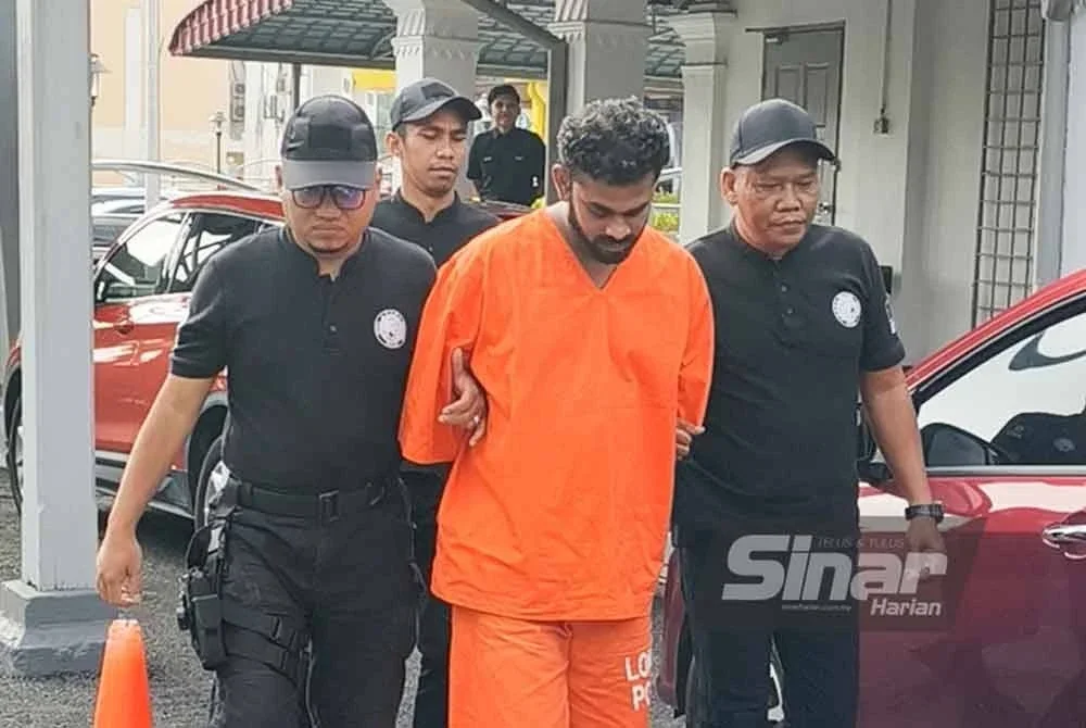 M Arunkumar dibawa polis ke Mahkamah Majistret Jelebu.
