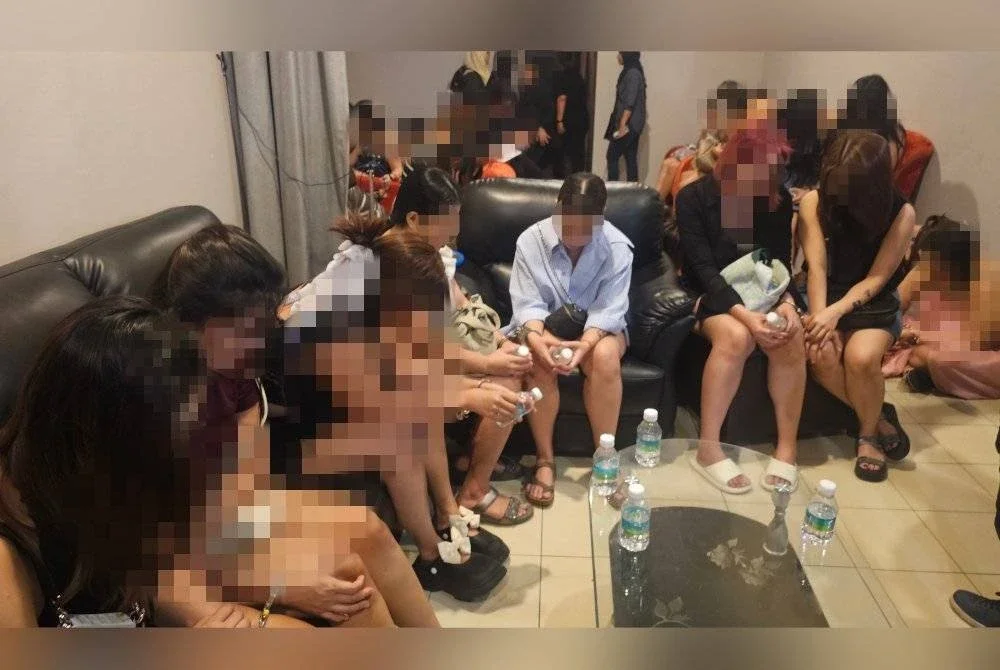 Wanita warga Thailand antara tangkapan paling ramai yang ditahan Imigresen Perak dalam Op Gegar di Ipoh.