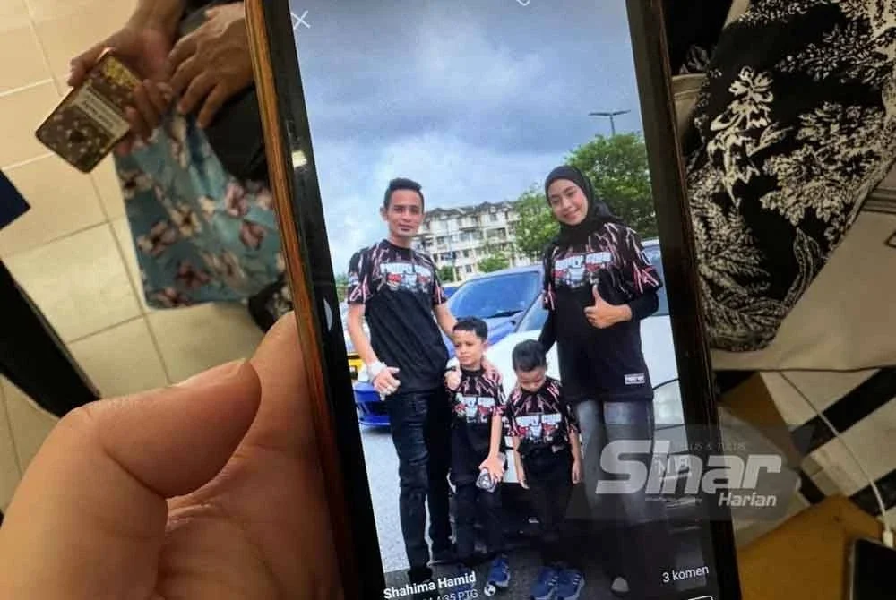 Muhammad Faiz (kiri), Muhammad Aryan Fattah Abdul Qayyum (dua dari kiri) dan Muhammad Aydan Fattah (dua dari kanan) yang maut manakala Tuan Nor Syuhada (kanan) parah serta dirawat di hospital.