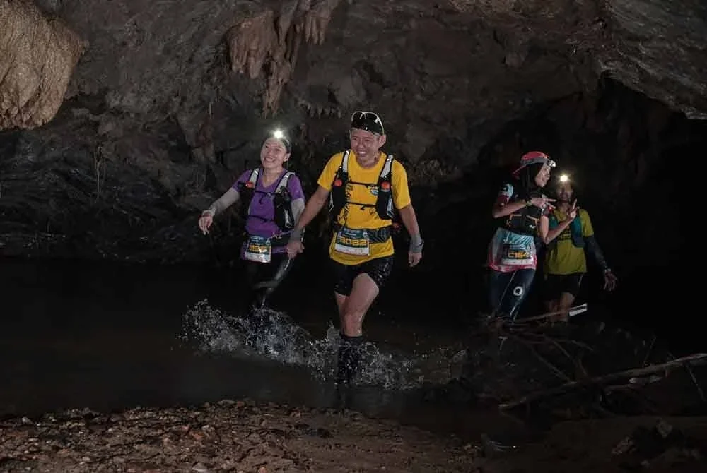 Laluan di dalam gua yang bakal menyediakan pengalaman berbeza kepada peserta TMB100. Foto Penganjur.