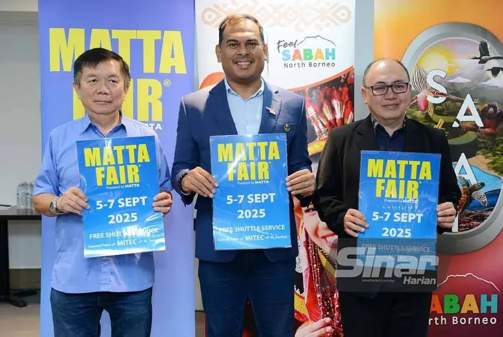 Sheikh Awadh (tengah) bersama Setiausaha Agung Kehormat MATTA, Phua Tai Neng (kiri) dan Pengurus Pemasaran Lembaga Pelancongan Sabah, Bobby Alex (kanan). Foto Sinar Harian - MOHD HALIM ABDUL WAHID