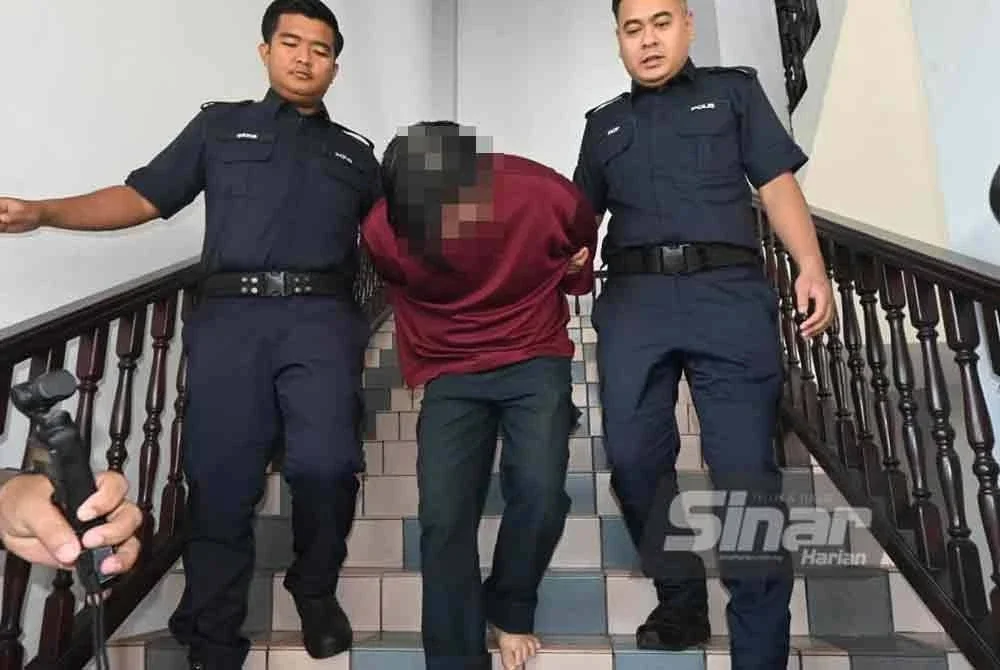 Tertuduh berusia 41 tahun didakwa di Mahkamah Sesyen Melaka pada Selasa.