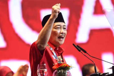 Datuk Seri Hajiji Noor. Foto Bernama