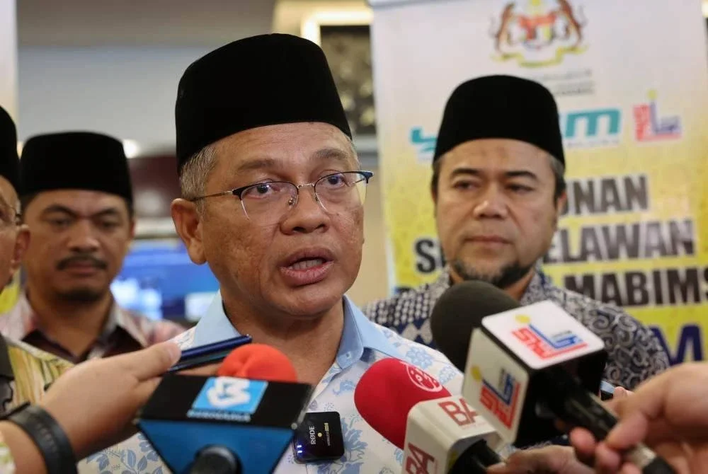 Mohd Na'im (tengah) ketika sidang media pada program Himpunan Sukarelawan Dakwah MABIMS (HISDAM) 2025 pada Khamis. Foto Bernama