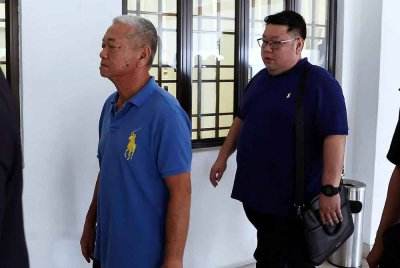 Sebuah syarikat dan dua pengarah didakwa di Mahkamah Sesyen Sepang atas pertuduhan menggunakan pelekat logo SIRIM palsu pada 107 unit tayar celup pelbagai jenama dan saiz, Februari lepas. Foto Bernama