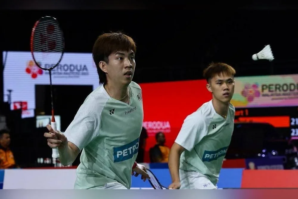 Wei Chong (kiri) dan Kai Wun bertekad untuk menumpaskan pasangan China dan Korea Selatan dalam saingan Badminton Dunia di Paris akhir bulan ini. Foto Agensi