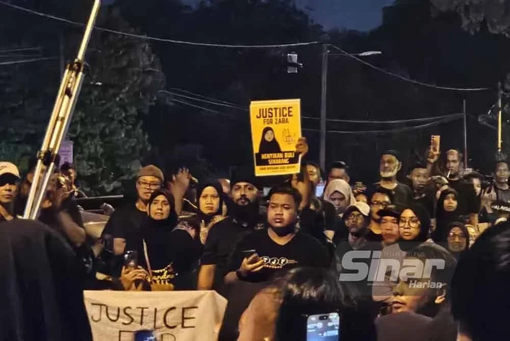 Rapat umum #JusticeforZara yang diadakan di Taman Rekreasi Sultan Abdul Aziz pada Sabtu.