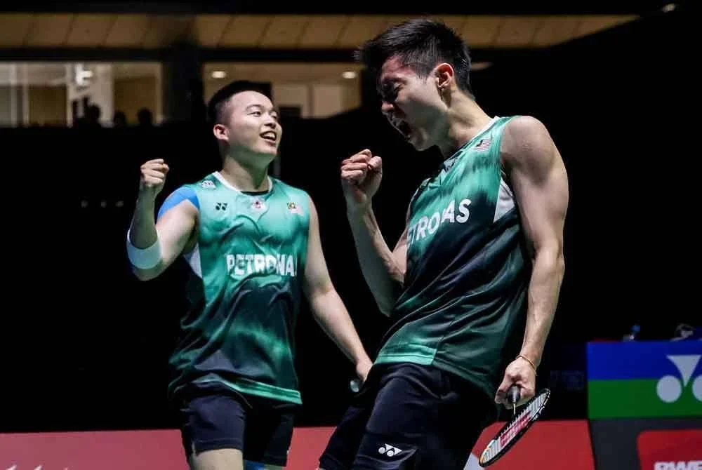 Beregu lelaki nombor dua dunia, Aaron Chia-Soh Wooi Yik perlu mara sekurang-kurangnya ke pentas final.