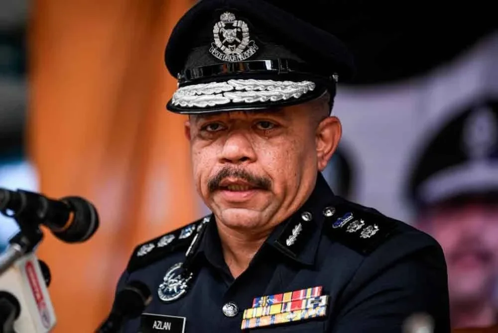 Wan Azlan mengesahkan seorang pelajar kolej yang ditemui tergantung pada kipas di ruang tamu kediamannya di USJ 2/1 di sini pada Khamis lalu disahkan mati dibunuh.