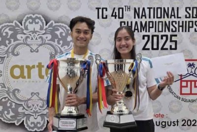 Aira (kanan) mengukuhkan penguasaannya selepas merangkul gelaran ketiga berturut-turut pada Kejohanan Skuasy Kebangsaan 2025.