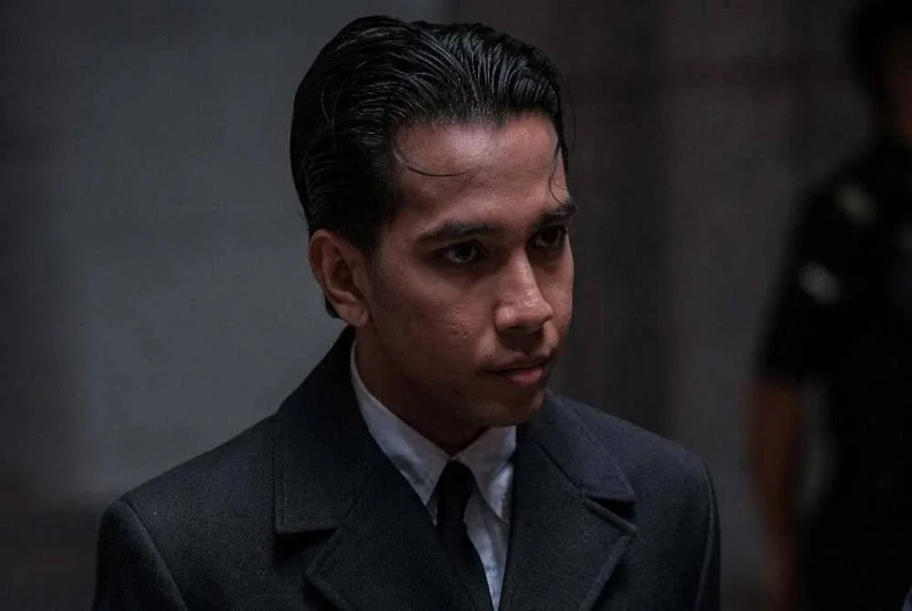 Naim Daniel tiba awal di Mahkamah Sesyen Putrajaya bagi prosiding kedua kes amang seksual melibatkan remaja 17 tahun.