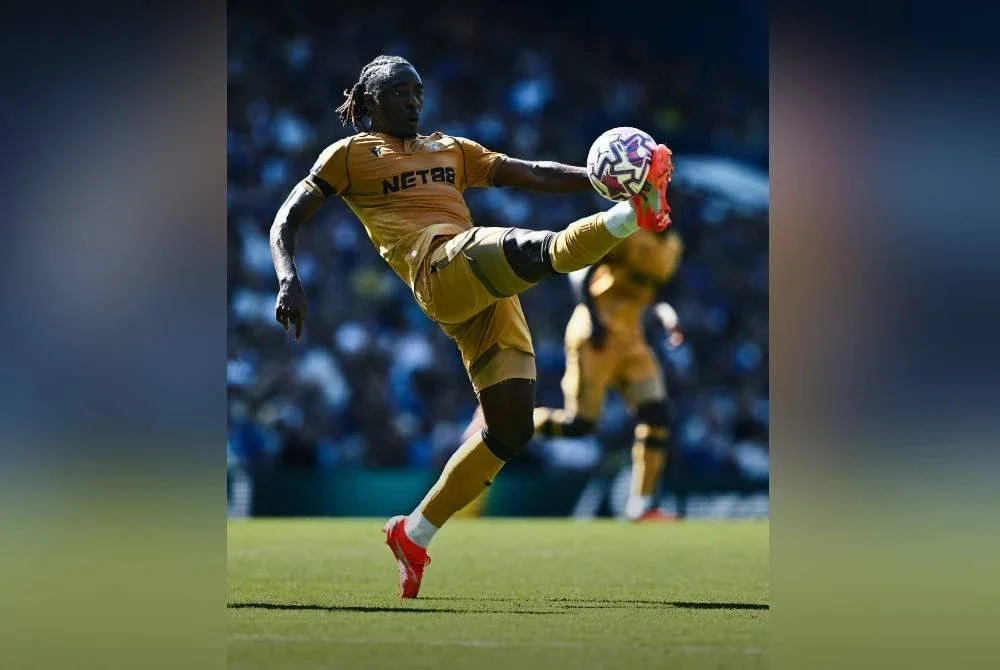 Eze menyerlah di Stamford Bridge. Foto AGENSI