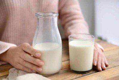 Ironinya, walaupun sains menyediakan bukti kukuh tentang manfaat susu, pengaruh sebenar datang daripada iklan. Foto hiasan/123RF