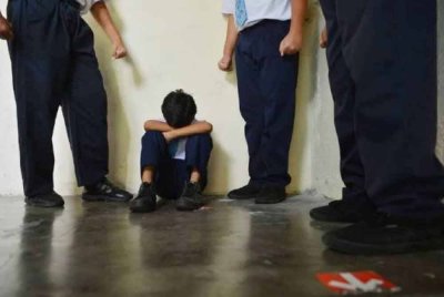 Walaupun pelaku mungkin terlupa tindakan mereka atau menganggapnya sekadar gurauan semata-mata, namun mangsa tidak akan melupakannya. Foto hiasan