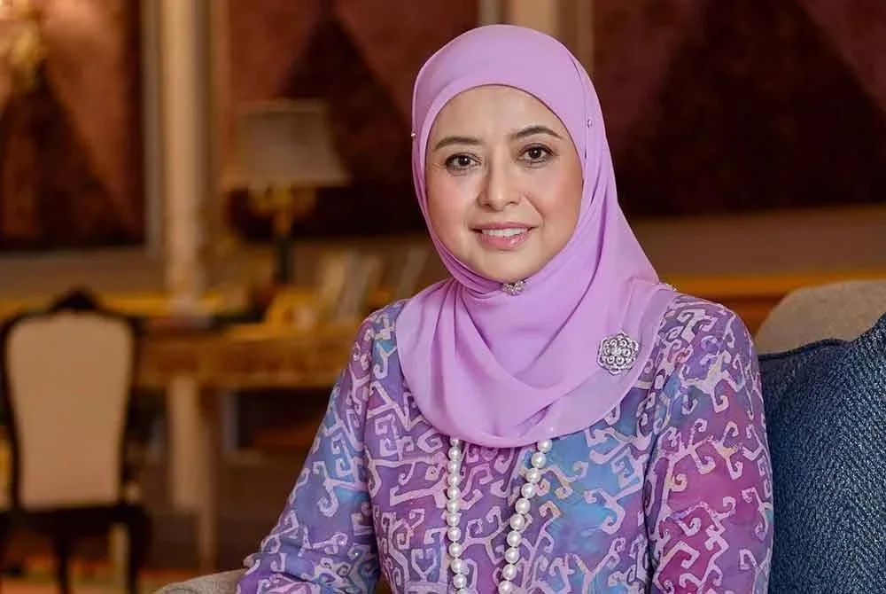 Raja Permaisuri Agong, Raja Zarith Sofiah