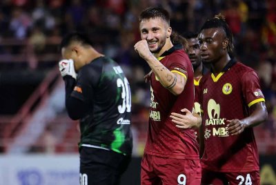 Motika meledak dua gol ketika Negeri Sembilan membelasah PDRM dalam perlawanan pertama Pusingan 16 Piala FA 2025/26 di Stadium Tuanku Abdul Rahman, Paroi, pada Isnin. FOTO: Bernama