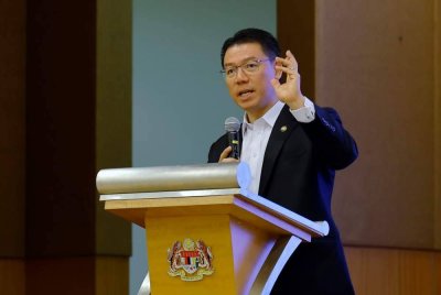 Nga Kor Ming ketika menyampaikan ucapan pada Sesi Libat Urus Inisiatif Belanjawan 2026 Bersama Pemegang Taruh KPKT hari ini. Foto Bernama