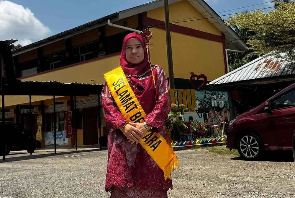 Roslah menutup tirai kerjayanya sebagai guru di SK Lebu selepas tiga dekad.
