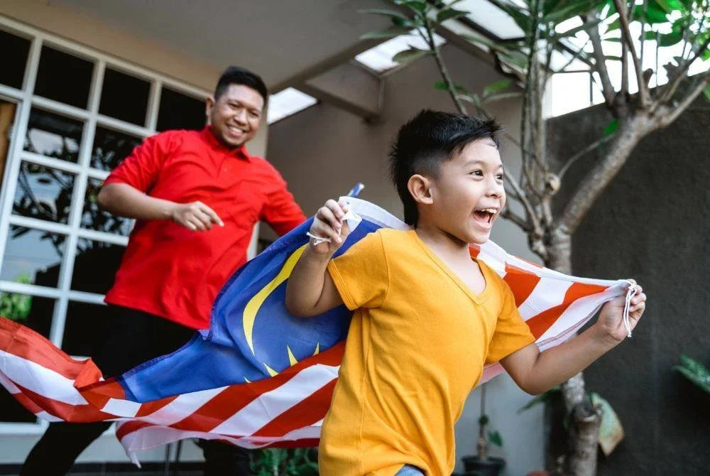 PELAN pembangunan negara tidak hanya melihat kepada kemajuan fizikal, malah perlu dilihat juga aspek rohani demi keseimbangan antara dunia dan akhirat. Foto Canva 