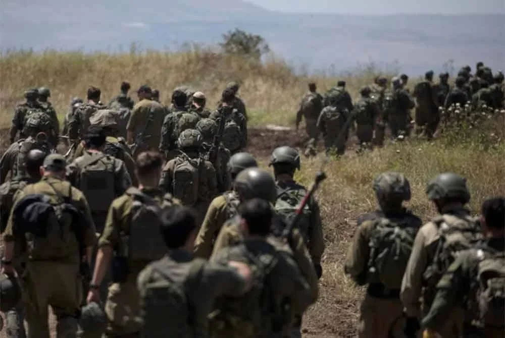 IDF merancang untuk memanggil kira-kira 60,000 anggota dan disusuli seramai 20,000 lagi dalam tempoh 40 hari di bawah operasi Gideon 2 tersebut. - Foto Agensi