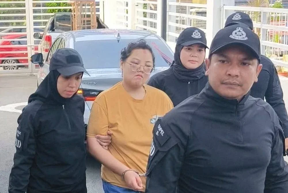 Wanita warga China yang tular dalam insiden mengamuk sambil memegang pisau sehingga mencederakan tujuh mangsa diperintah supaya menjalani pemeriksaan psikiatri di hospital