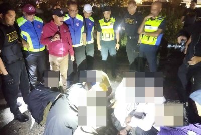 Ruslin (tiga dari kiri) hadir dalam Op Perdana di Kuala Lumpur pada Selasa.