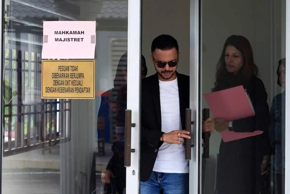 Pelakon dan pelawak Muhammad Nizamuddin Ahmad atau lebih dikenali sebagai Along Cham.