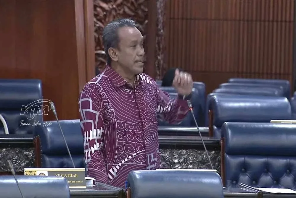 Datuk Mohd Isam Mohd Isa (BN-Tampin) ketika persidangan Dewan Rakyat pada Khamis.