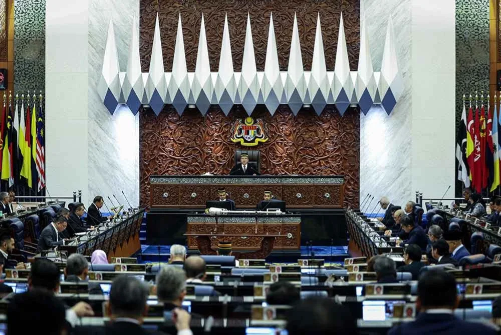 Dewan Rakyat pada Khamis meluluskan Rancangan Malaysia Ke-13 (RMK13). Foto hiasan