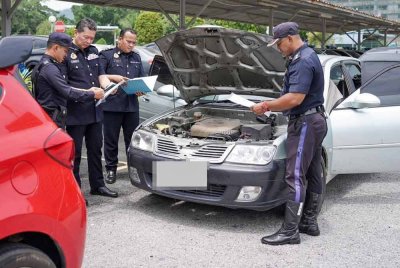 Antara kenderaan yang disita dalam operasi di sekitar Jalan Silang, Jalan Yap Kwan Seng dan pusat bandar Kuala Lumpur bermula Isnin hingga Rabu.