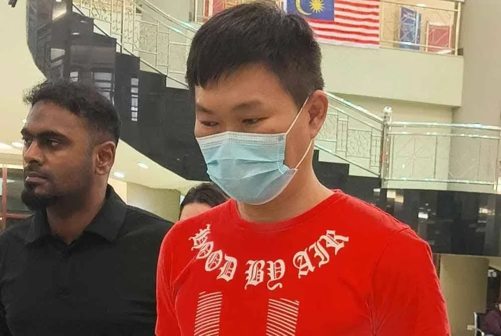 Teik Seng mengaku tidak bersalah di Mahkamah Majistret Kuala Lumpur pada Jumaat atas satu pertuduhan mencuri wang milik syarikat.