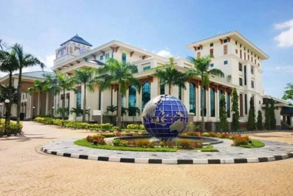 Wisma Putra memaklumkan bahawa sekumpulan 30 rakyat Malaysia yang dikenal pasti sebagai mangsa sindiket penipuan pekerjaan telah dihantar pulang melalui Lapangan Terbang Antarabangsa Sihanoukville pada awal minggu ini.