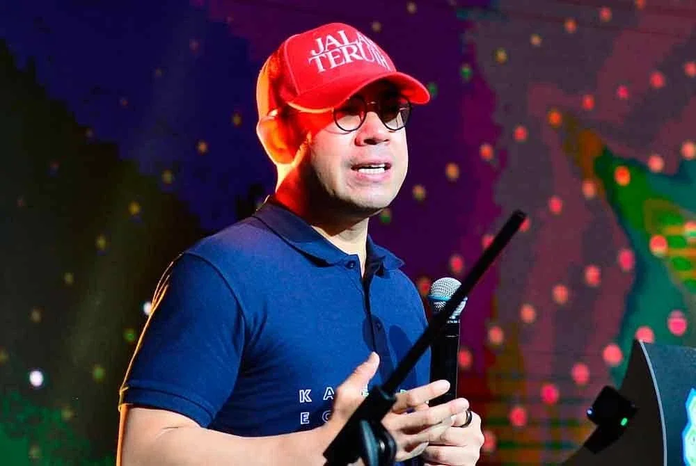 Steven Sim berucap pada Majlis Gala: Pelancaran Penjenamaan Lindung PERKESO di ibu negara pada Jumaat.
FOTO: SINAR HARIAN/ASRIL ASWANDI SHUKOR.