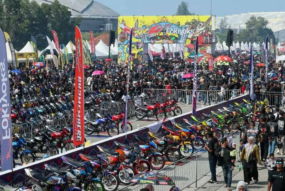 Himpunan RXZ Members 7.0 yang berlangsung selama dua hari di Litar Permotoran Kompleks Sukan Gong Badak mencatat penyertaan sekitar 150,000 peserta, sekali gus menjadi edisi paling besar dan berjaya setakat ini. Foto Bernama