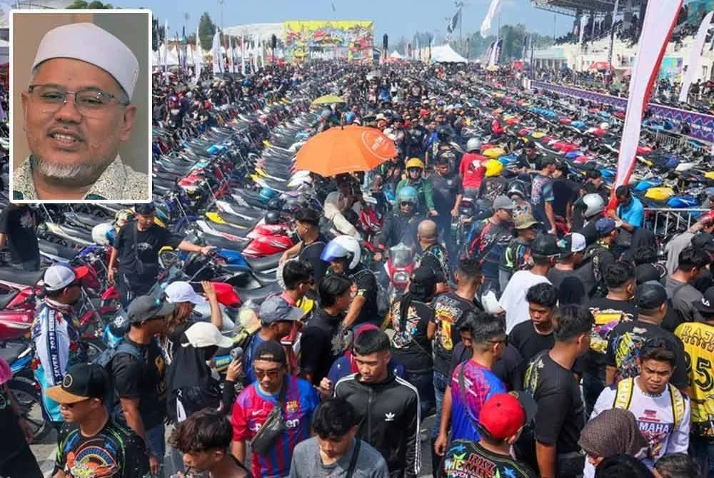 Himpunan RXZ Members 7.0 berjaya mencatat lebih 150,000 peserta dan menjana limpahan ekonomi sehingga RM50 juta kepada usahawan serta peniaga kecil di Terengganu. Gambar kecil: Ariffin