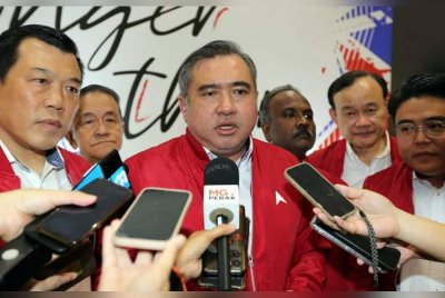 Anthony bercakap kepada pemberita pada Ahad.