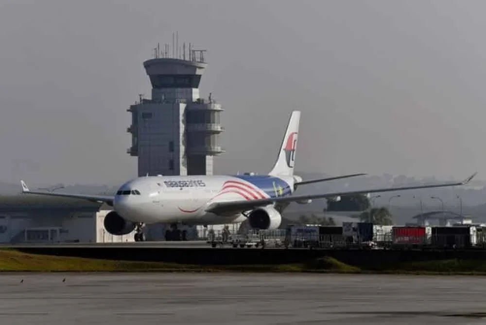 MITI berkata, keputusan pembaharuan armada MAS adalah berasaskan pertimbangan komersial dan keperluan operasi jangka panjang. Gambar hiasan