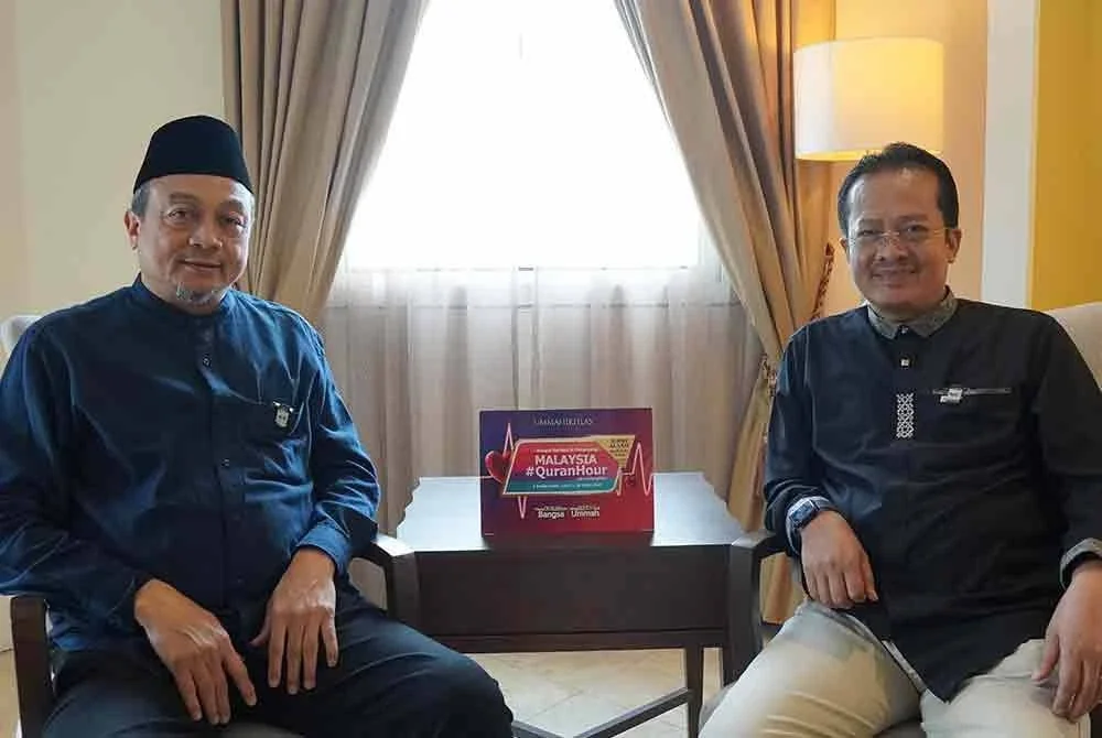 Ustaz Bachtiar (kiri) dan Ahmad Yani dalam sesi temu bual di Kuala Lumpur pada 25 Ogos lalu.
