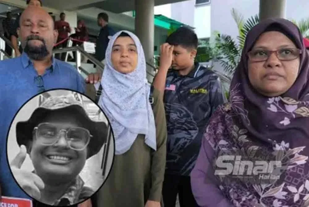 Ummu Haiman (dua dari kiri) memaklumkan setakat tengah hari ini, tiada perkembangan dimaklumkan kepada keluarga meskipun mahkamah sudah mengeluarkan arahan berhubung perkara itu.