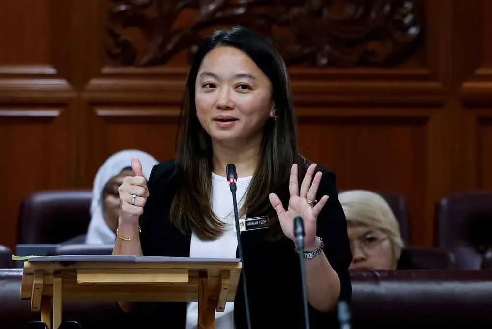 Menteri Belia dan Sukan, Hannah Yeoh ketika Mesyuarat Kedua, Penggal Keempat Parlimen ke-15 Persidangan Dewan Negara di Bangunan Parlimen hari ini. Foto Bernama