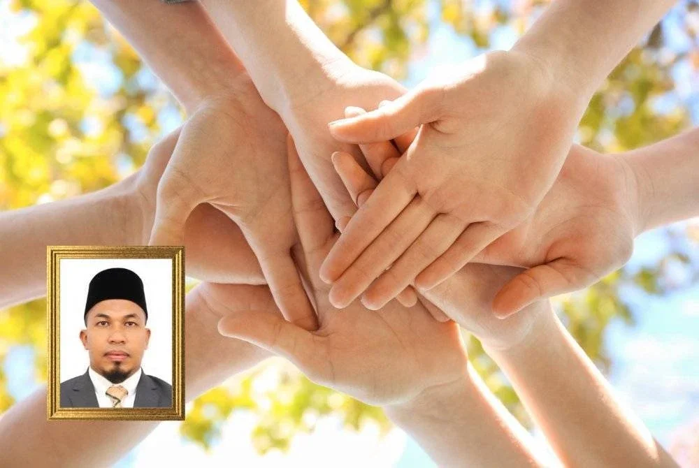 SELIDIKILAH terlebih dahulu program motivasi merangkumi modul, aktiviti dan jurulatihnya. Foto Canva/Gambar kecil: DR MOHD ARUBI