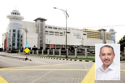 Lot 1 yang menelan kos pembinaan lebih RM100 juta pada 25 tahun lalu kini terbiar. (Gambar kecil: Mohd Jafni)