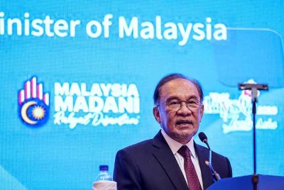 Anwar ketika menyampaikan ucaptama khas pada Kuala Lumpur Roundtable On Asia-Pacific Regional Cooperation, anjuran Boao Forum for Asia di sini hari ini. Foto Bernama